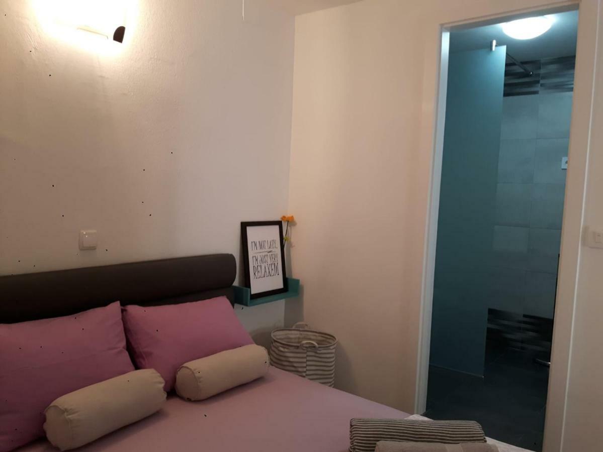 Fina M Studio Apartman Kali Exterior photo